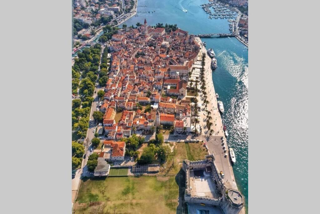 Apartamento Oleandar Trogir Exterior foto